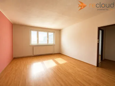 Na predaj 2-izbový byt, 46 m², Vráble, Sídl. Lúky