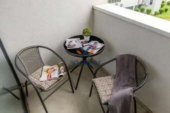 Na prenájom 3-izbový byt, 71 m², Bratislava-Petržalka