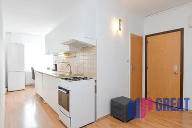Na prenájom 3-izbový byt, 82 m², Malacky, Záhorácka