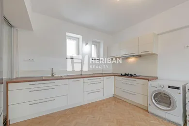 Mieszkania na sprzedaż, 4-pokojowe, Košice-Staré Mesto · €269 000