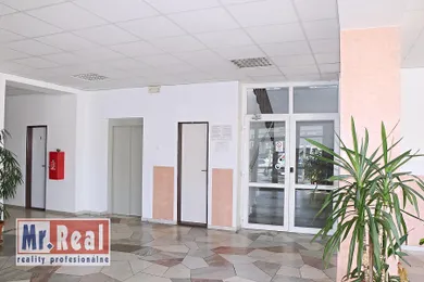 Na prenájom objekt, 16 m², Bratislava-Petržalka, Gogoľova