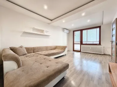 Na prenájom 3-izbový byt, 70 m², Košice-Juh, Južná Trieda