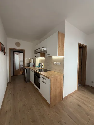 Na prenájom 2-izbový byt, 61 m², Zlaté Moravce, Hviezdoslavova