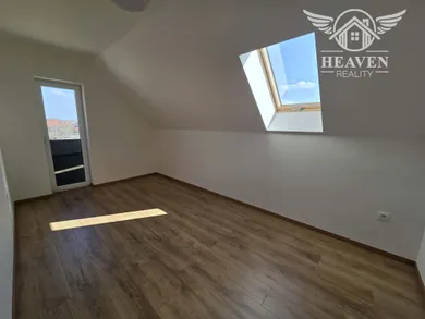 Na predaj 4-izbový dom, 158 m², Kolárovo