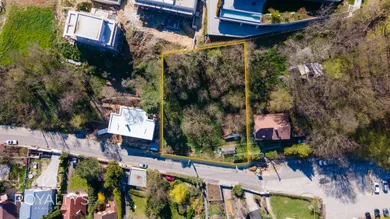 Na predaj pozemok, 792 m², Bratislava-Rača, Potočná