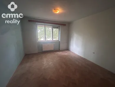 Na predaj 3-izbový byt, 80 m², Dunajská Streda, Veľkoblahovská cesta