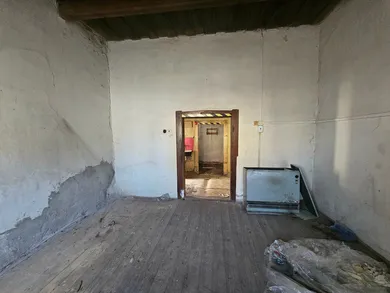 Na predaj pozemok v Levice · €80 000 · Pôvodný stav