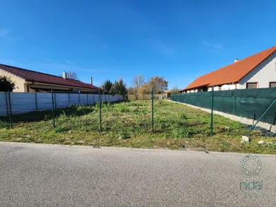 Na predaj pozemok v Nové Zámky · €105 000 · Pôvodný stav