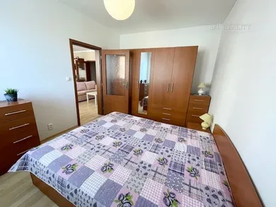 Na predaj 2-izbový byt, 54 m², Trenčín, Východná