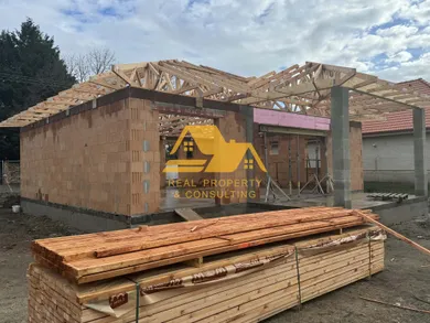 Na predaj 4-izbový dom, 116 m², Andovce