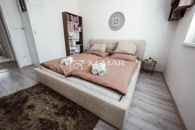 Na prenájom 2-izbový byt, 57 m², Banská Bystrica