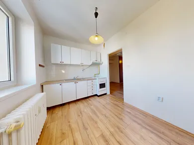 Na predaj 3-izbový byt, 78 m², Bratislava-Staré Mesto, Svetlá