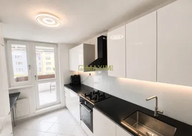 Na predaj 5-izbový byt, 121 m², Bratislava-Dúbravka, Saratovská