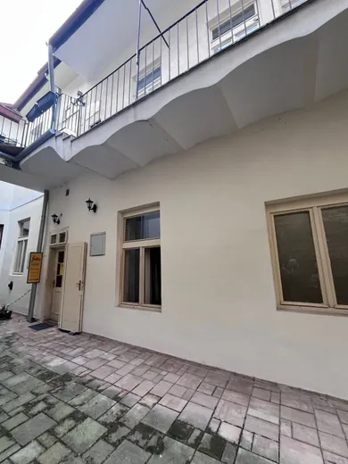 Na predaj 2-izbový byt, 74 m², Košice-Staré Mesto, Hlavná