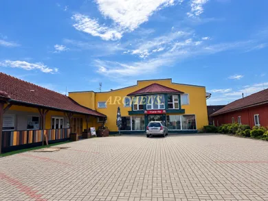 Objekty na predaj, Bratislava-Staré Mesto · €1 460 000