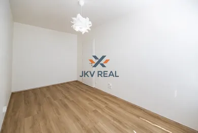 Na predaj 2-izbový byt, 47 m², Bratislava-Petržalka, Bulíkova