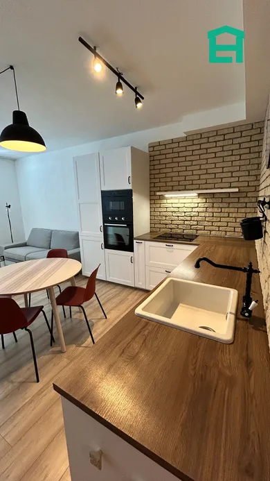 Na prenájom 2-izbový byt, 52 m², Sereď, Kukučínova