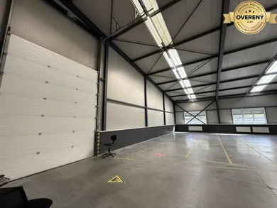Na prenájom komerčné, 40 m², Senec