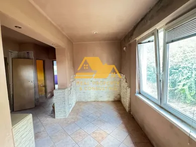 Na predaj 4-izbový dom, 100 m², Andovce