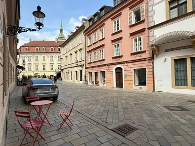 Na prenájom komerčné v Bratislava-Staré Mesto · €470 · Dokončené