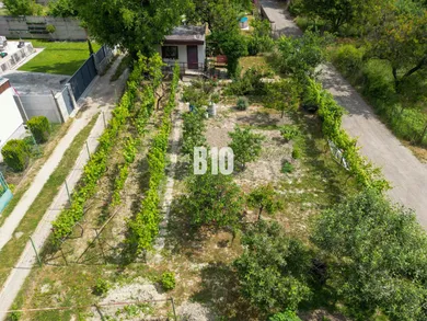 Na predaj pozemok, 400 m², Bratislava-Podunajské Biskupice