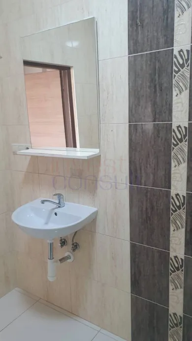 Na prenájom 2-izbový byt, 45 m², Komárno, Stredná ul.