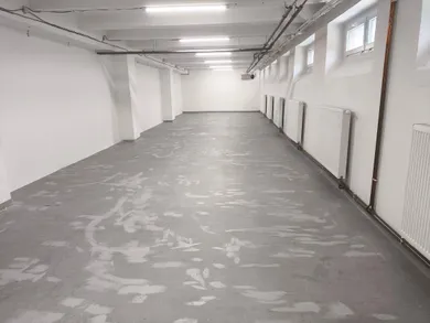 Lokale komercyjne na wynajem, Bratislava-Rača · €545