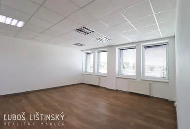 Na prenájom komerčné, 87 m², Poprad, Partizánska