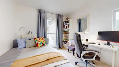 Na predaj 6-izbový dom, 118 m², Bratislava-Nové Mesto, Lopenícka
