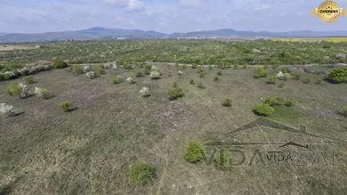 Działki na sprzedaż, Modra · €2 712 942