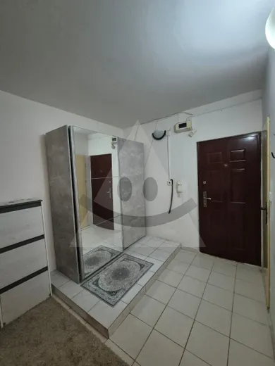 Na prenájom 1-izbový byt, 41 m², Komárno