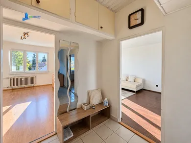Na predaj 3-izbový byt, 74 m², Banská Bystrica, Švermova