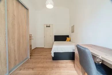 Na prenájom 3-izbový byt, 83 m², Košice-Staré Mesto, Hlavná
