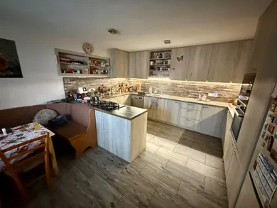 Na predaj dom, 200 m², Borský Svätý Jur
