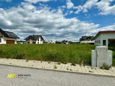 Na predaj pozemok, 749 m², Veľká Lomnica, Ľadová