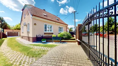 Na predaj pozemok v Bratislava-Vrakuňa · €519 000 · Čiastočná rekonštrukcia