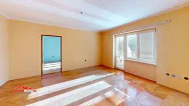 Na predaj 3-izbový byt, 71 m², Trenčín, Veľkomoravská