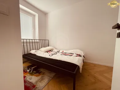 Na predaj 4-izbový byt, 73 m², Bratislava-Nové Mesto, Teplická