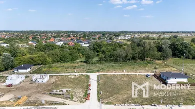 Na predaj pozemok, 750 m², Most pri Bratislave, -