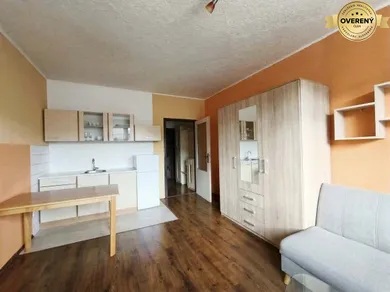 Na prenájom 1-izbový byt, 23 m², Partizánske, Pod Šípkom