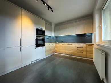 Na prenájom 3-izbový byt, 100 m², Piešťany, E. Belluša