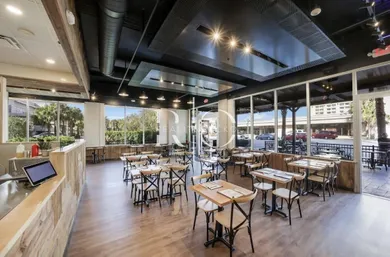 Na prenájom komerčné, 300 m², Bratislava-Devínska Nová Ves, -
