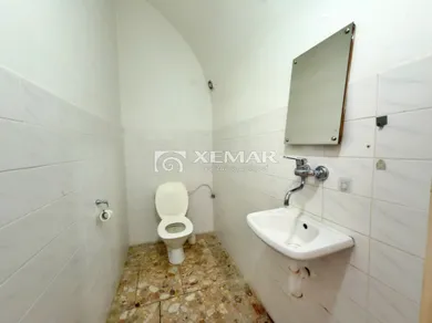 Na prenájom komerčné, 80 m², Banská Bystrica