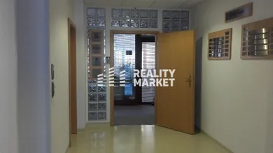 Na prenájom objekt, 182 m², Banská Bystrica, Kyjevské námestie