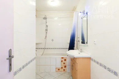 Na predaj 2-izbový byt, 57 m², Bratislava-Nové Mesto, Rozvodná