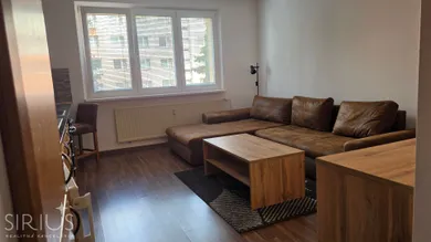 Квартиры в аренду, 2-комнатные, Bratislava-Karlova Ves · €800