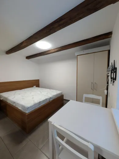 Na prenájom 1-izbový byt, Topoľčianky