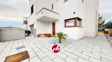 Na predaj 5-izbový dom, 231 m², Senec, Vrabčia