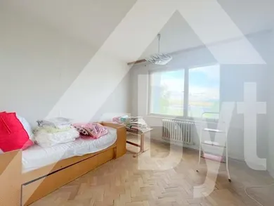 Na predaj 3-izbový byt, 70 m², Ružomberok, Bystrická cesta