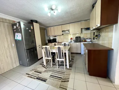 Na predaj 3-izbový dom, 105 m², Tôň, Nová